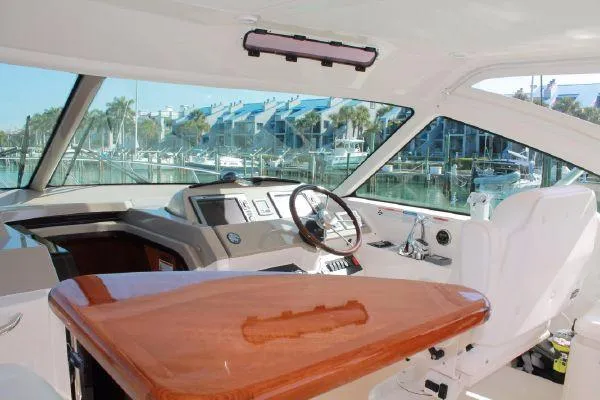Slide: The Image of Tiara 4300 Open 2011 - 7