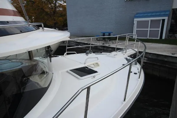 Slide: The Image of Ranger Tug R-41 Command Bridge 2020 - 5