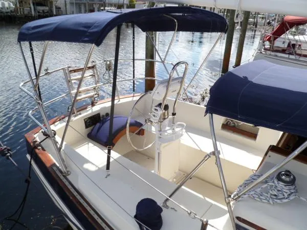 Slide: The Image of Pacific Seacraft Orion 27 MKII 1990 - 5