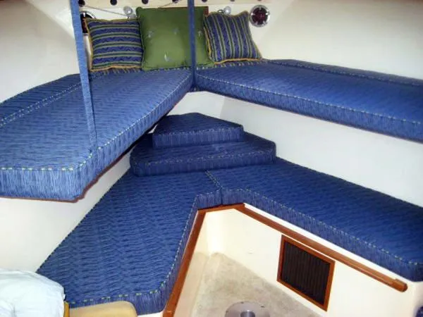 Slide: The Image of Albemarle 310 Sport Fisherman 2005 - 7