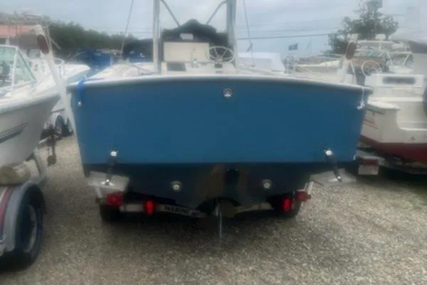 Slide: The Image of SeaCraft 23 Classic Center Console (Warranty!) 1976 - 3