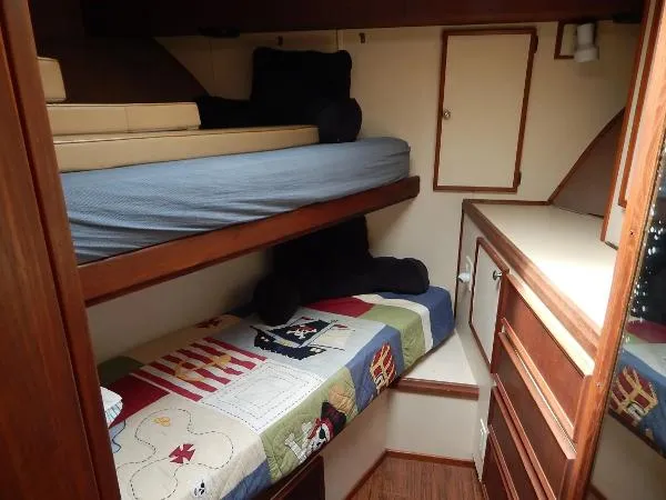 Slide: The Image of Hatteras 53 Convertible 1978 - 11