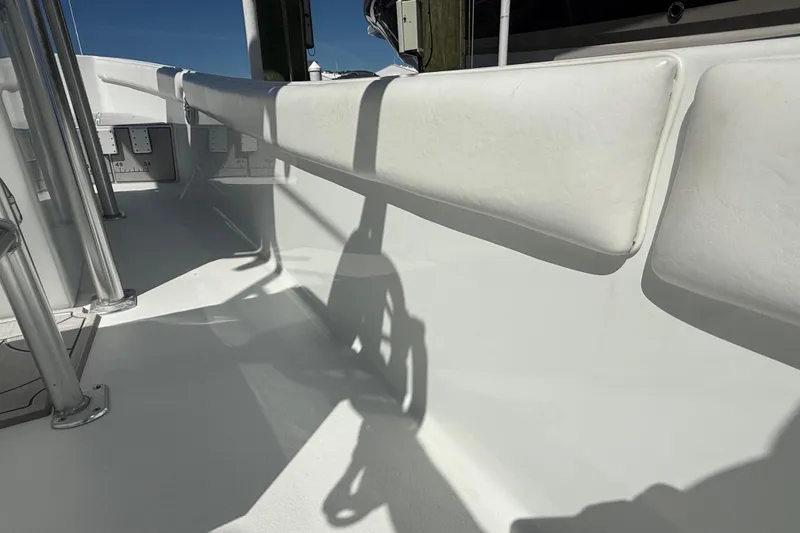 Slide: The Image of Interior view of Andros Tarpon 26 boat, year 2023. - 38