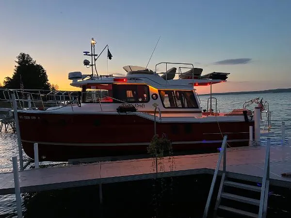 Slide: The Image of Ranger Tug R-29 Command Bridge Luxury Edition 2021 - 2