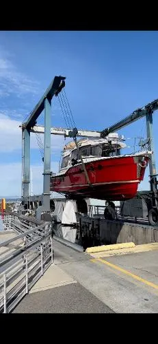 Slide: The Image of Ranger Tug R-29 Command Bridge Luxury Edition 2021 - 3