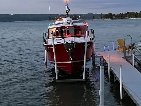 Slide: The Image of Ranger Tug R-29 Command Bridge Luxury Edition 2021 - 8