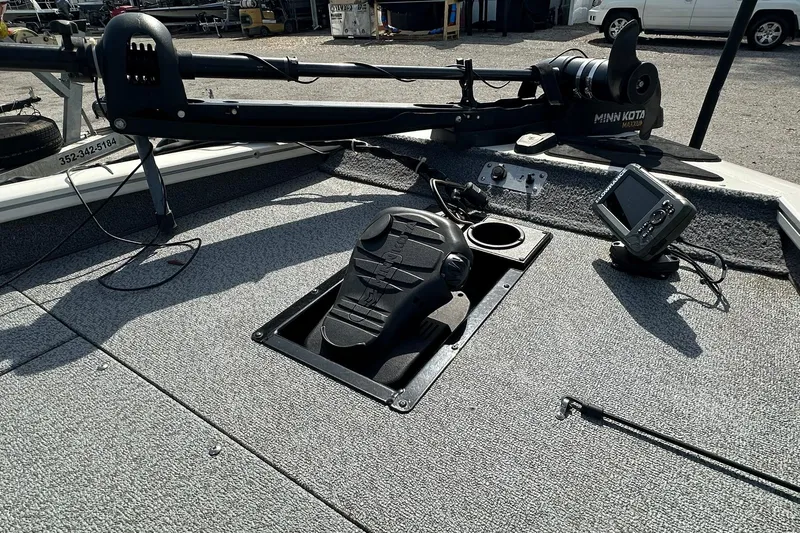 Slide: The Image of 2019 Tracker Pro Team 175 TXW boat deck with trolling motor and fish finder. - 5