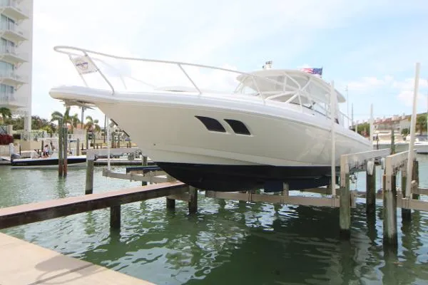 Slide: The Image of Intrepid 390 Sport Yacht 2008 - 1