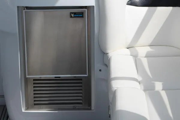 Slide: The Image of Intrepid 390 Sport Yacht 2008 - 6
