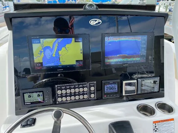 Slide: The Image of Sea Fox 288 Commander 2017 - 4