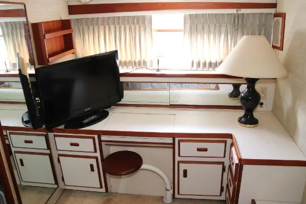 Slide: The Image of Bertram 42 Motor Yacht 1985 - 10