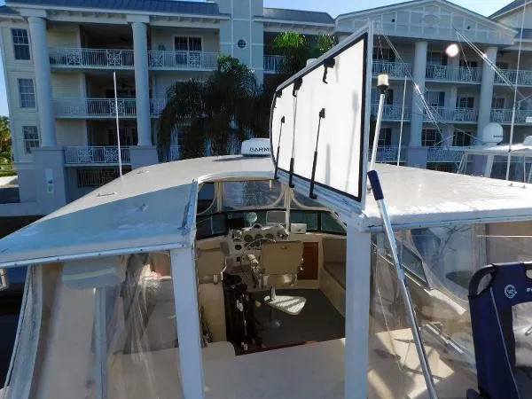 Slide: The Image of Atlantic 47 M/Y 1989 - 6
