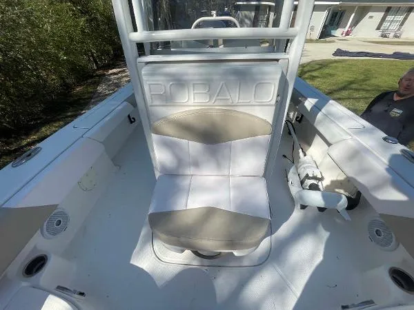 Slide: The Image of Robalo 246 Cayman 2018 - 2