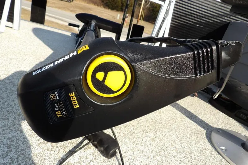 Slide: The Image of Minn Kota Edge trolling motor on 2020 Bennington 20 SFV boat deck. - 37