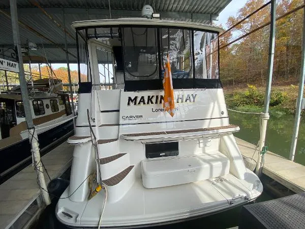 Slide: The Image of Carver Yachts 396 Motor Yacht 2002 - 2