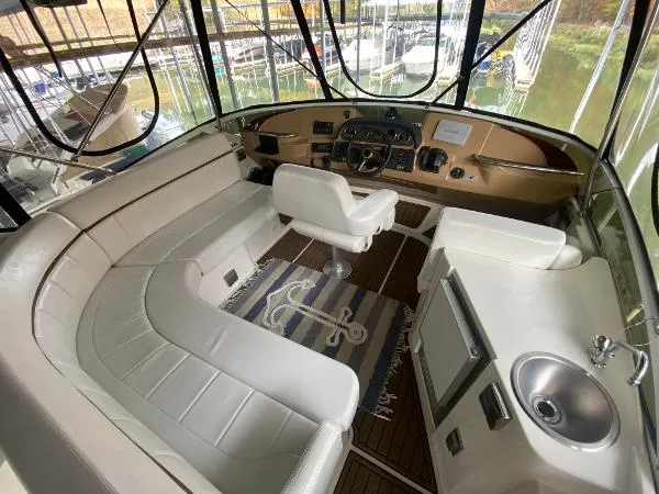 Slide: The Image of Carver Yachts 396 Motor Yacht 2002 - 6