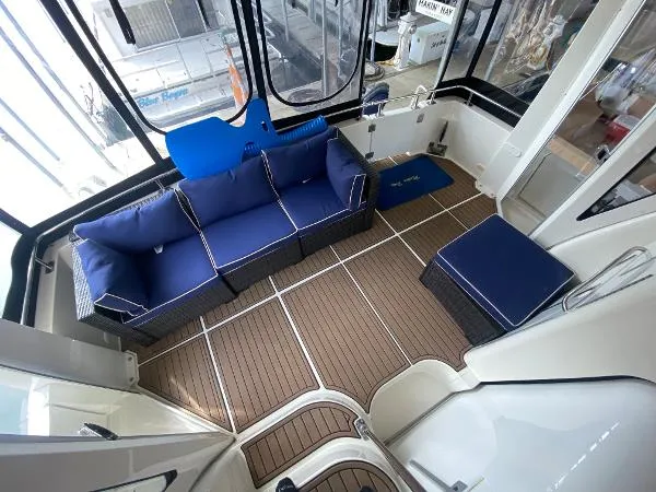 Slide: The Image of Carver Yachts 396 Motor Yacht 2002 - 9