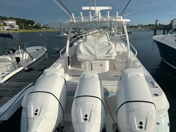 Slide: The Image of Intrepid 375 Walkaround 2018 - 4