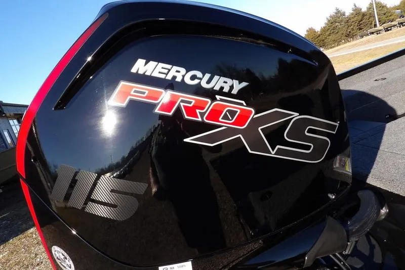 Slide: The Image of Mercury Pro XS 115 engine on 2025 Lund 1775 Adventure SS boat. - 38