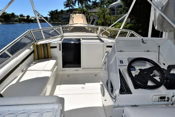 Slide: The Image of Contender 35 Side Console 2000 - 11