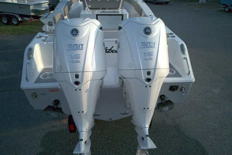 Slide: The Image of 2024 Sea Hunt Gamefish 30 Coffin Box with dual Yamaha 300 V6 engines. - 5