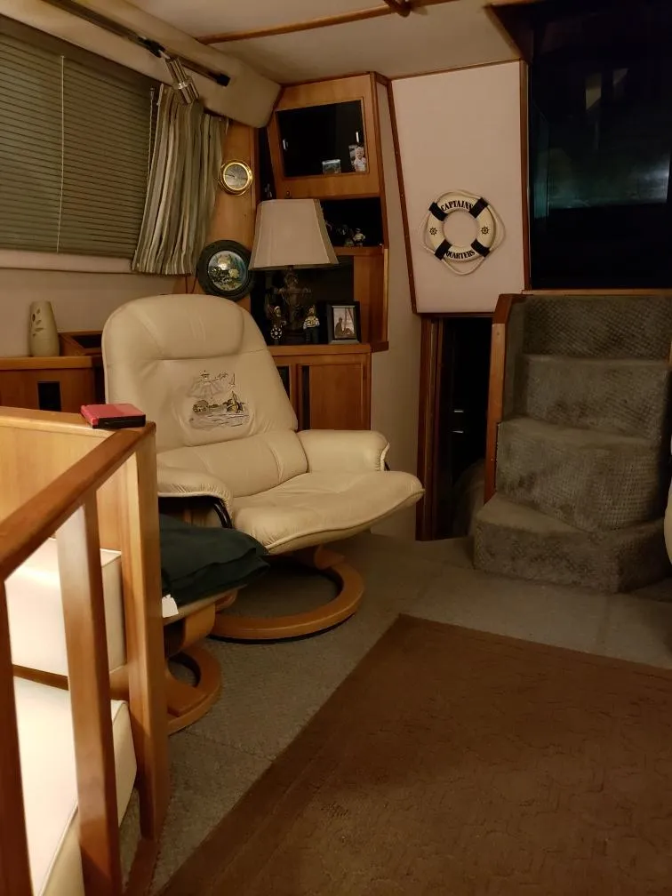 Slide: The Image of Sea Ray Aft Cabin 1989 - 11