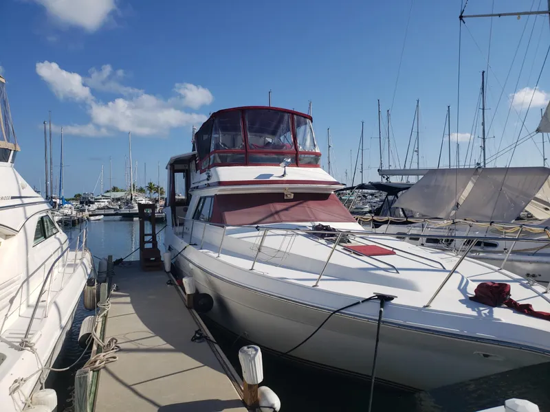 Slide: The Image of Sea Ray Aft Cabin 1989 - 7