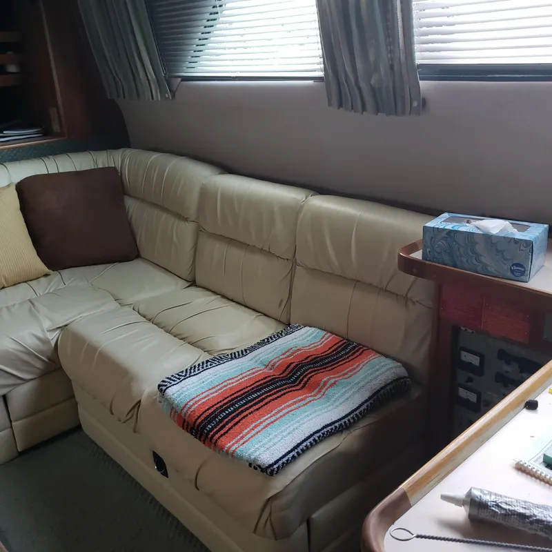 Slide: The Image of Sea Ray Aft Cabin 1989 - 9
