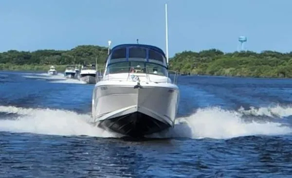 Slide: The Image of Sea Ray 300 Sundancer 2002 - 1