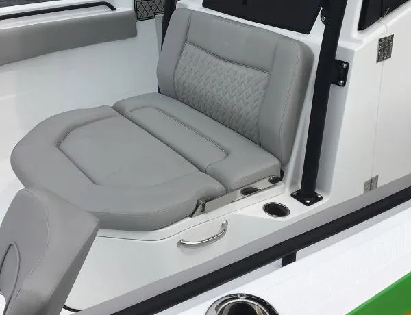 Slide: The Image of Wellcraft 302 Fisherman 2021 - 4