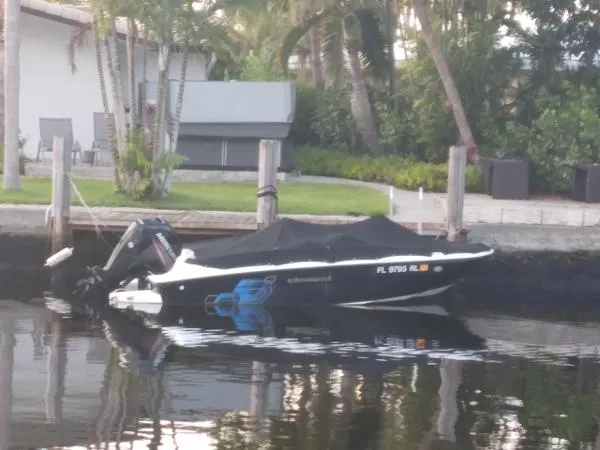 Slide: The Image of Bayliner Element 16 2017 - 1