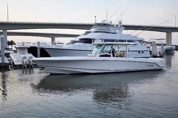 Slide: The Image of Boston Whaler 380 Outrage 2018 - 0