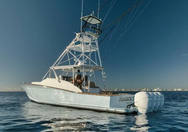 Slide: The Image of Carolina Xcelerator Boatworks 42 Walkaround 2020 - 2
