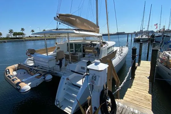 Slide: The Image of Lagoon 420 2008 - 0