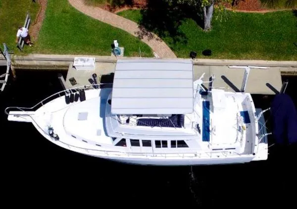 Slide: The Image of Mainship 430 Trawler 2000 - 1