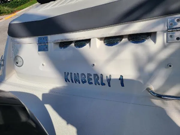 Slide: The Image of Bayliner VR6 Bowrider OB 2018 - 5