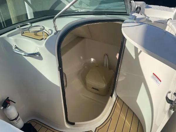 Slide: The Image of Sea Ray 240 SUN DECK 2008 - 7