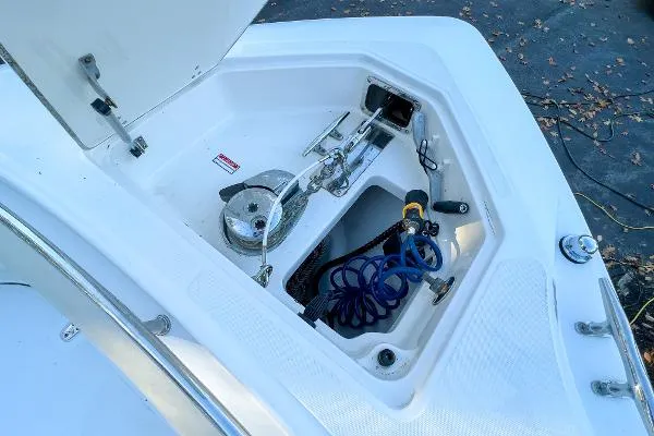 Slide: The Image of Boston Whaler 320 Outrage 2006 - 7