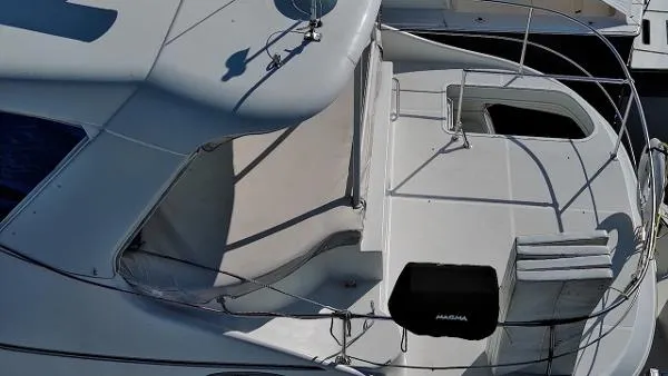 Slide: The Image of Carver Yachts 53 Voyager 2005 - 11