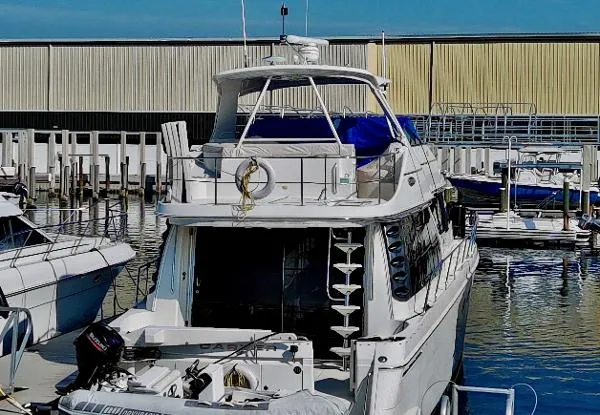 Slide: The Image of Carver Yachts 53 Voyager 2005 - 4