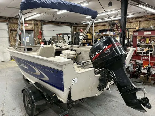 Slide: The Image of Sylvan 1600 EXPEDITION 2002 - 6