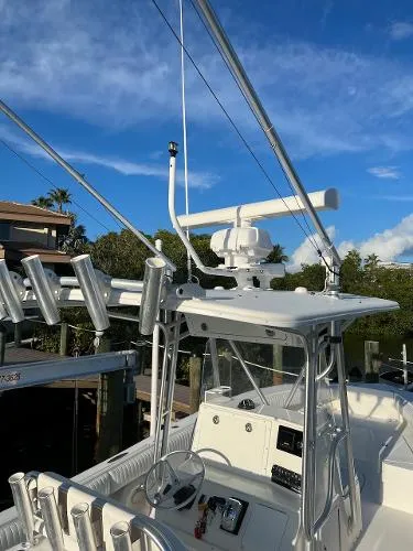 Slide: The Image of Regulator Marine 23 Center Console 2005 - 3
