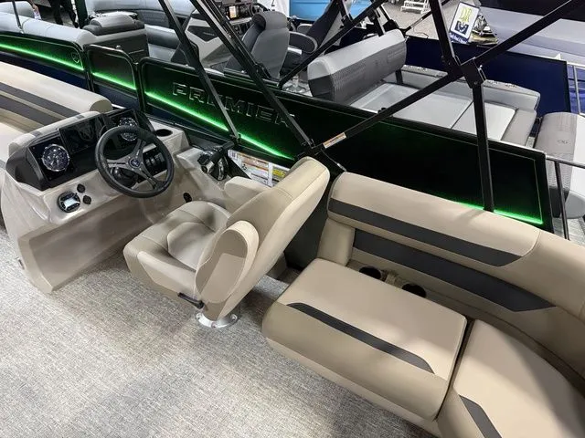 Slide: The Image of Premier 200 Sunscape RF CL 2026 - 5