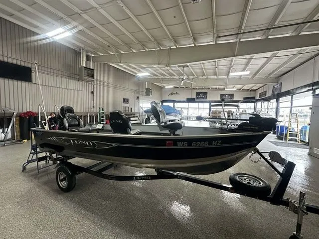 Slide: The Image of Lund Fury 1600 2013 - 12