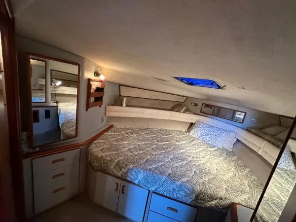Slide: The Image of Sea Ray 440 Aft Cabin 1990 - 10