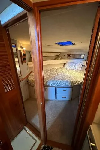 Slide: The Image of Sea Ray 440 Aft Cabin 1990 - 11
