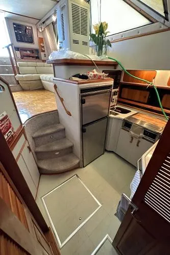 Slide: The Image of Sea Ray 440 Aft Cabin 1990 - 7