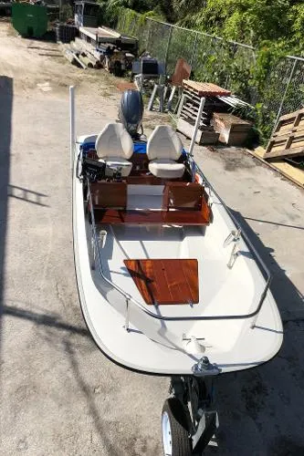 Slide: The Image of Boston Whaler Super Sport 15 1986 - 1