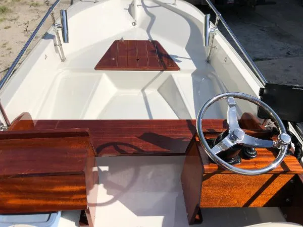 Slide: The Image of Boston Whaler Super Sport 15 1986 - 6