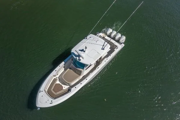 Slide: The Image of Boston Whaler 380 Outrage 2021 - 11